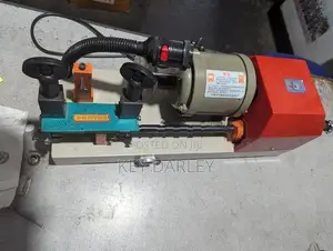 Key Cutting Machine