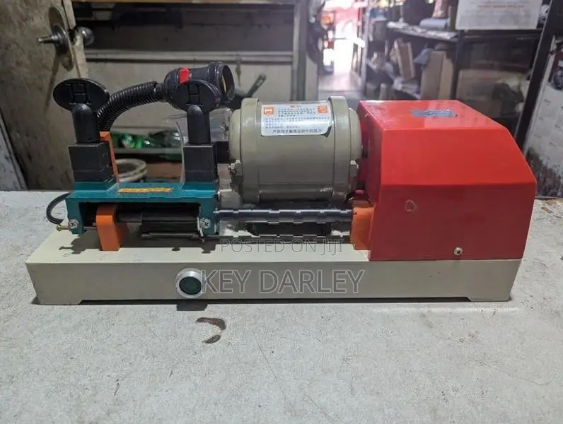 Key Cutting Machine