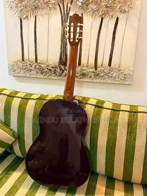 Yamaha gutair G-225