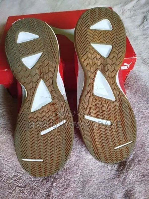 Badminton Shoes