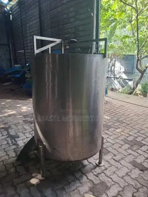 Stainless Steel (SS)Tank with Lid