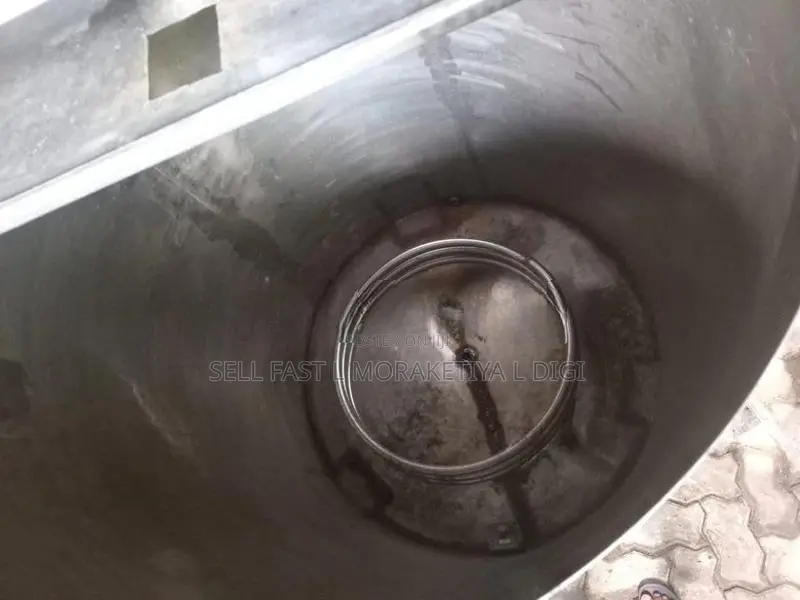 Stainless Steel (SS)Tank with Lid