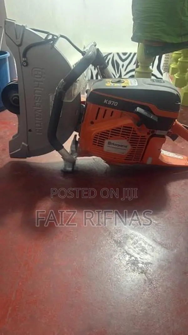 Husqvarna K970 Concrete Saw (Power Cutter)