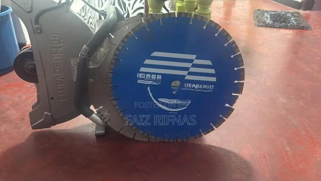 Husqvarna K970 Concrete Saw (Power Cutter)