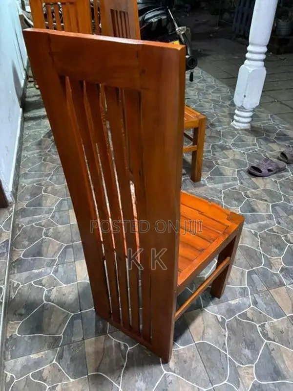 කෑම මේසය සමඟ පුටු 4