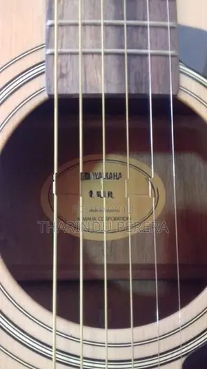 Yamaha F310 Acoustic Guitar