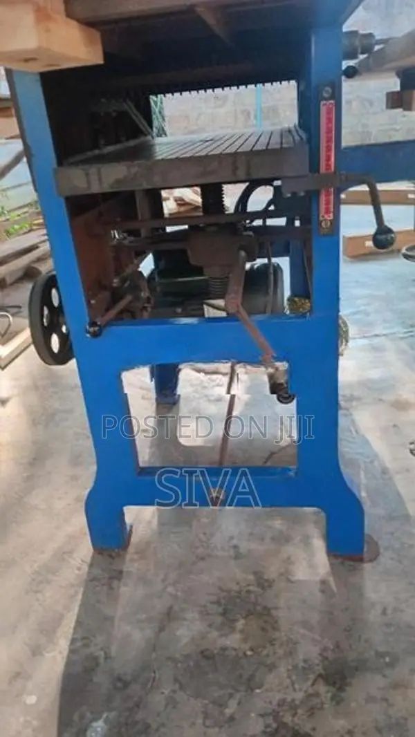 12" Lida Woodworking Machine