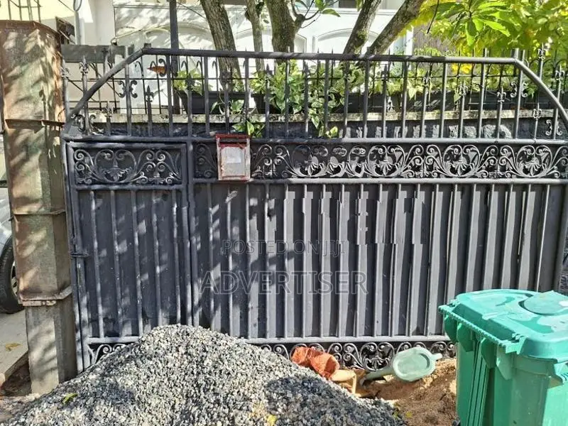 Sliding Gate
