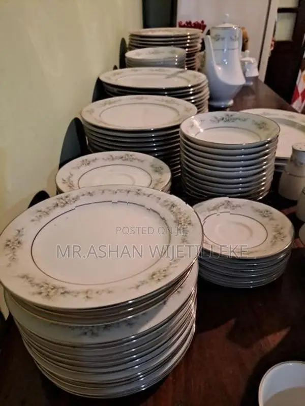 Noritake Melissa 102 Pieces Dinner Set