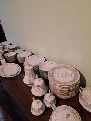 Noritake Melissa 102 Pieces Dinner Set