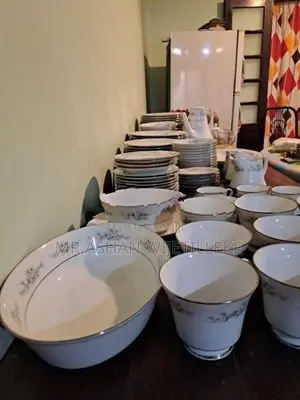 Noritake Melissa 102 Pieces Dinner Set