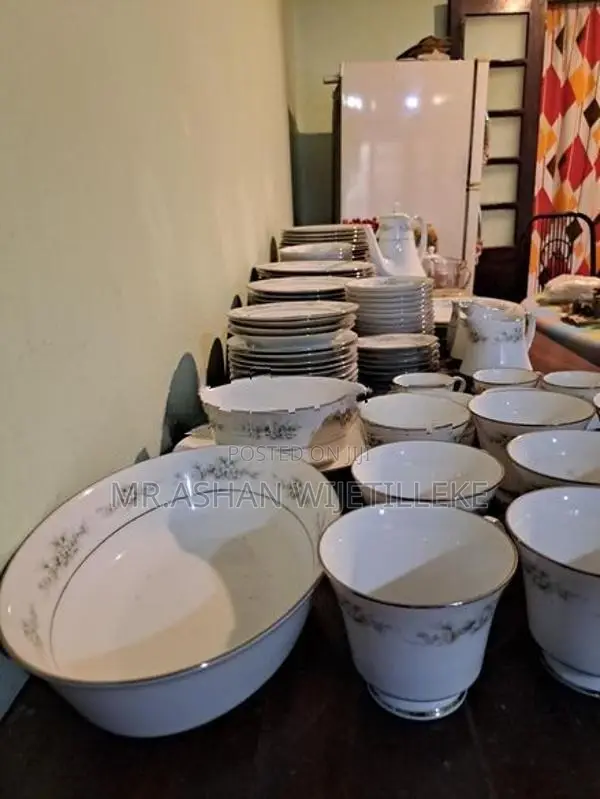 Noritake Melissa 102 Pieces Dinner Set