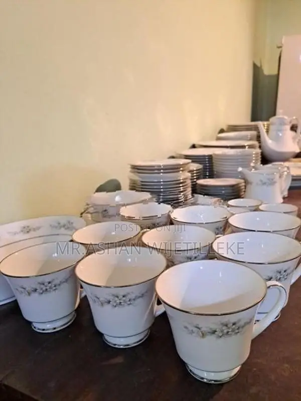 Noritake Melissa 102 Pieces Dinner Set
