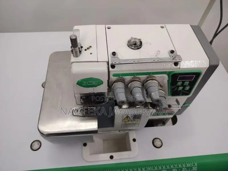 Zoje Overlock Machine