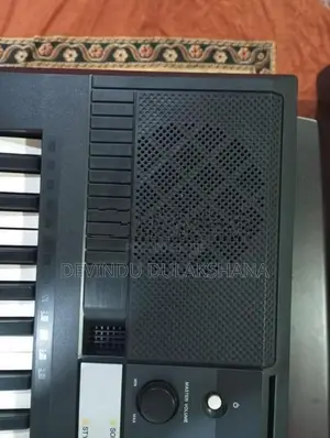Yamaha PSR-E243 61-Key Portable Keyboard