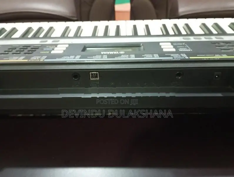 Yamaha PSR-E243 61-Key Portable Keyboard