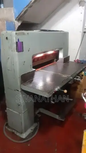 Paper Cutting Machine