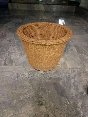 Flower pots