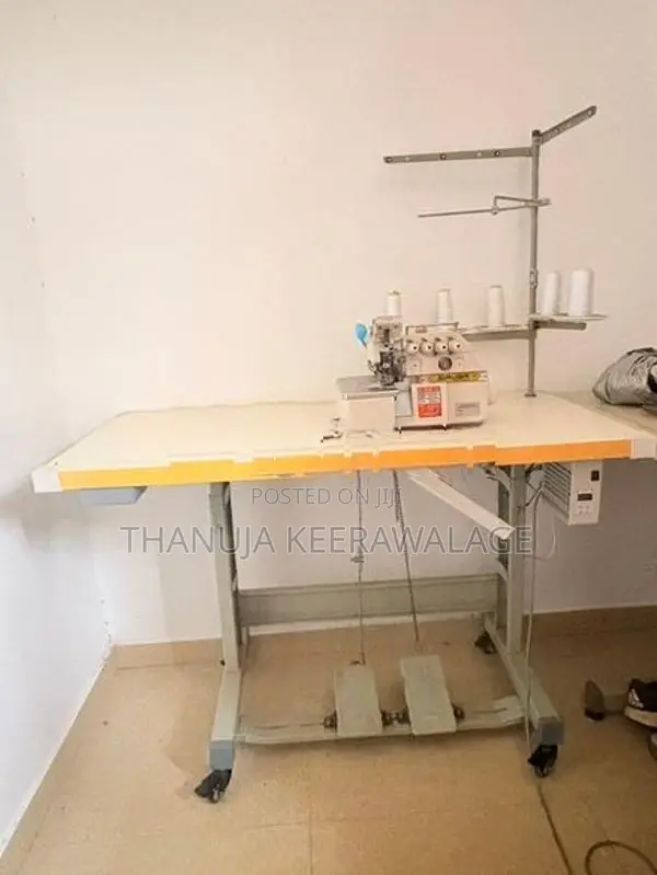 Siruba 5 Thread Overlock Sewing Machine