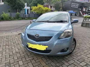 Toyota Yaris 2011 Car (Used)