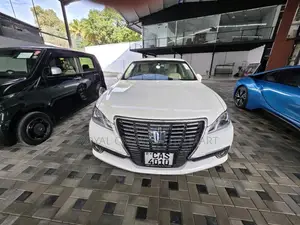 Toyota Crown Royal Saloon 2016 Car (Used)