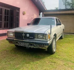 Toyota Crown 1983 Car (Used)