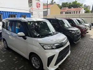 Toyota Roomy G Grade 2023 Car Unregistered (Recondition)