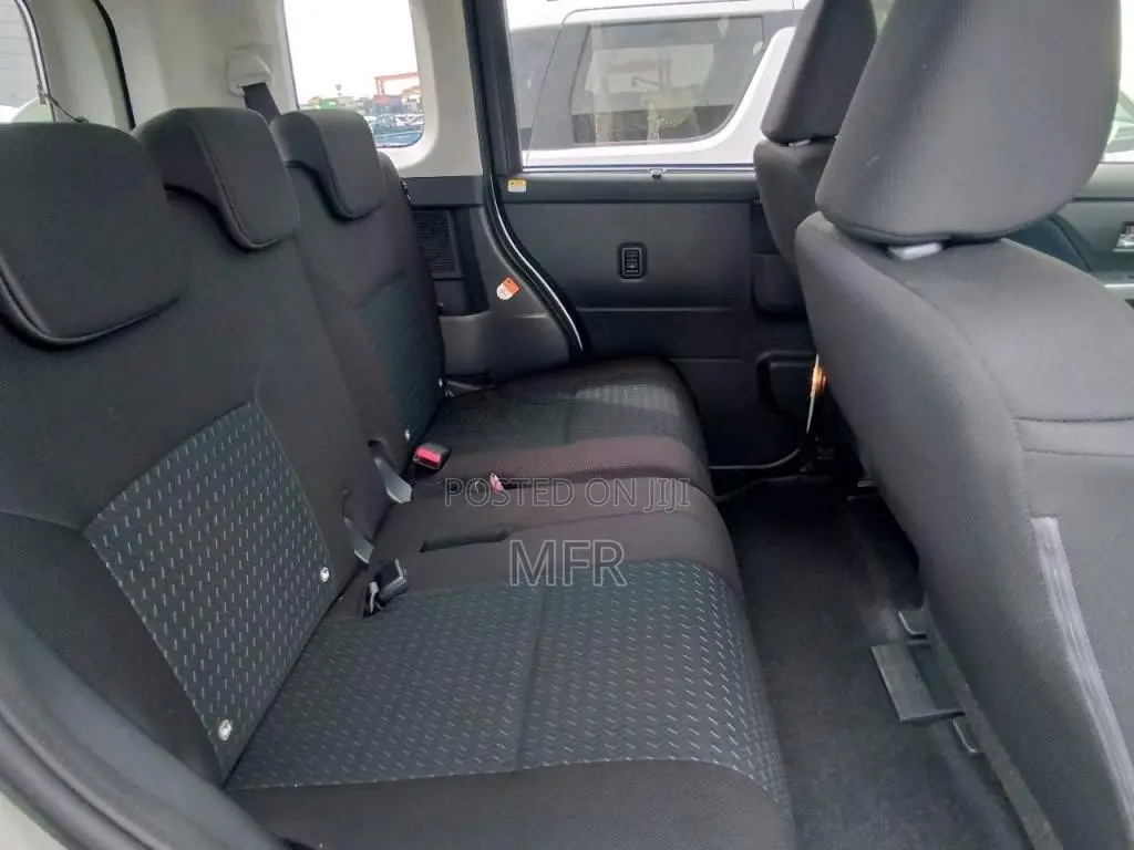 Toyota Roomy Custom G 2024 Car Unregistered (Recondition)