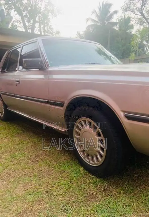 Toyota Crown 1983 Car (Used)