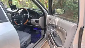 Nissan N16 2004 Car (Used)