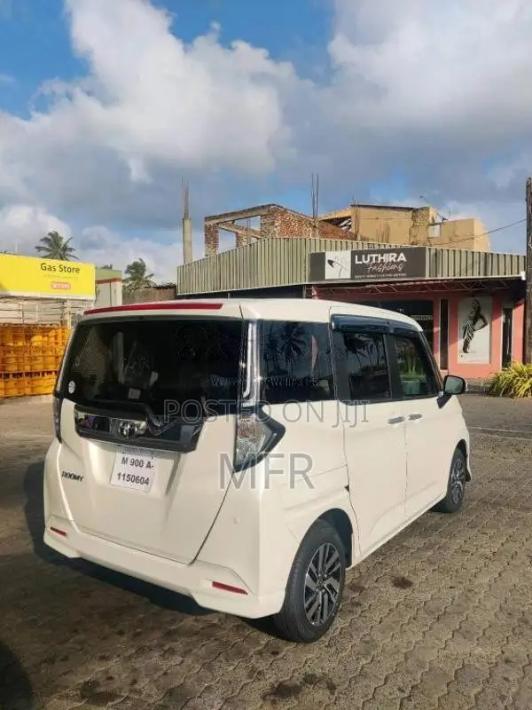 Toyota Roomy Custom G 2024 Car Unregistered (Recondition)