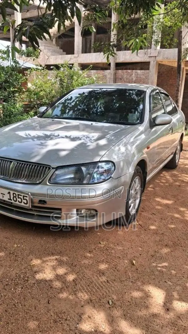 Nissan N16 2004 Car (Used)