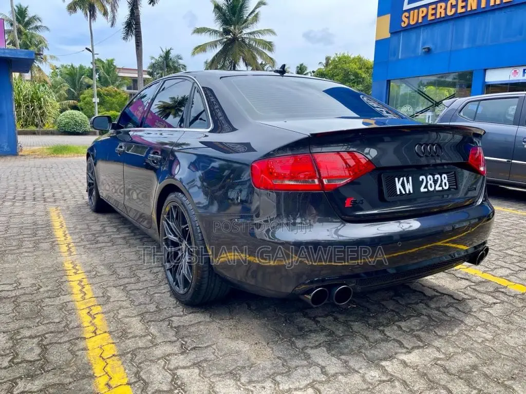 Audi A4 2011 Car (Used)