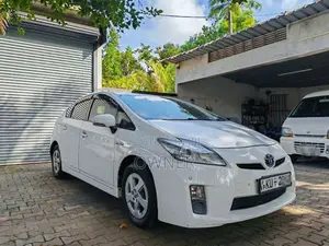 Toyota Prius 2010 Car (Used)
