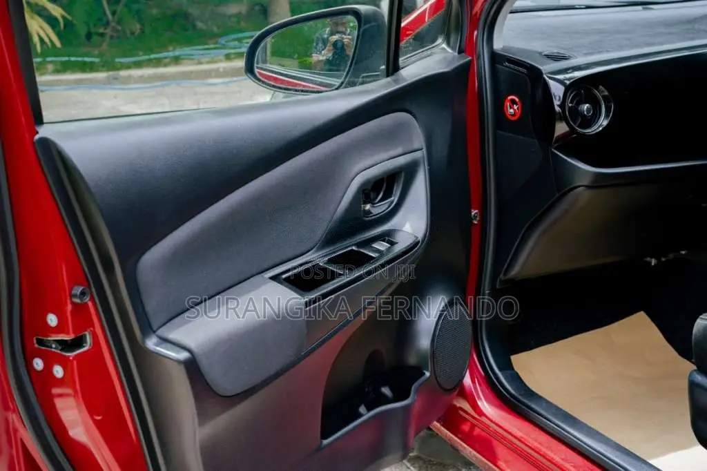 Toyota Vitz 2019 Car (Used)