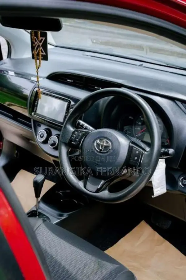 Toyota Vitz 2019 Car (Used)