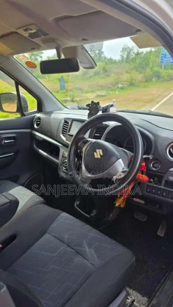 Suzuki Wagon R Stingray 2015 Car (Used)