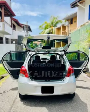 Toyota Vitz 2008 Car (Used)