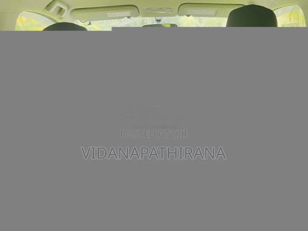 Toyota Vitz U Grade 2017 Car (Used)