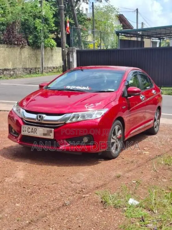 Honda Grace 2016 Car (Used)