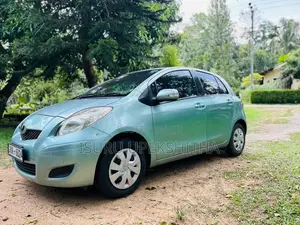 Toyota Vitz 2008 Car (Used)