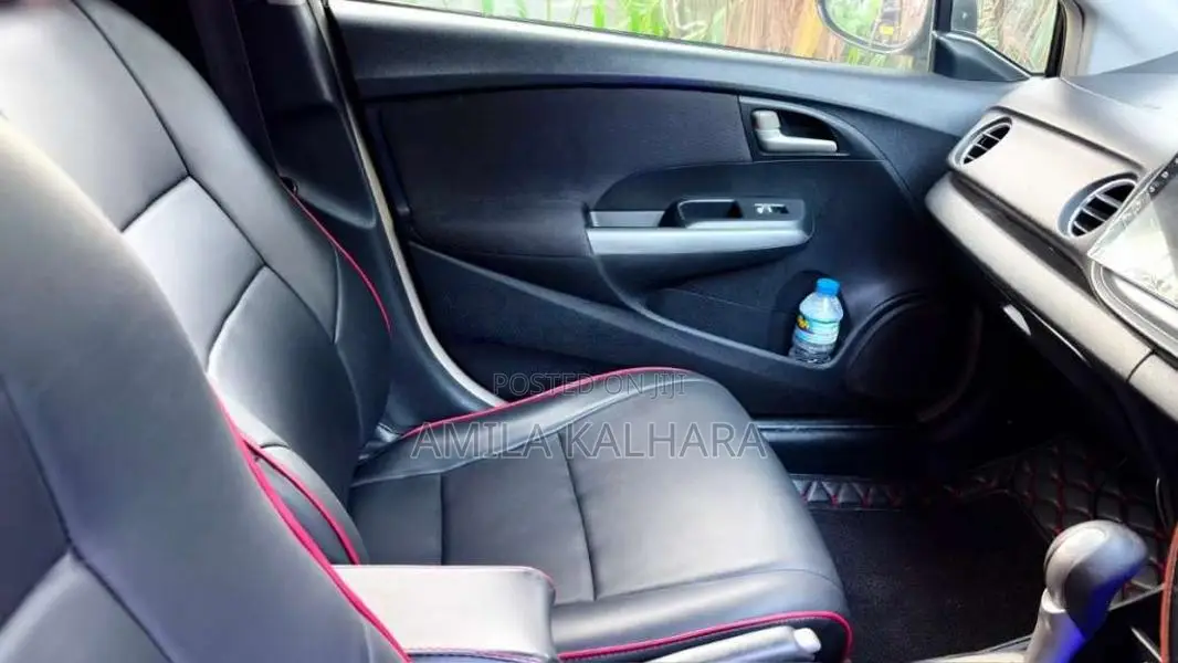 Honda Insight 2011 Car (Used)