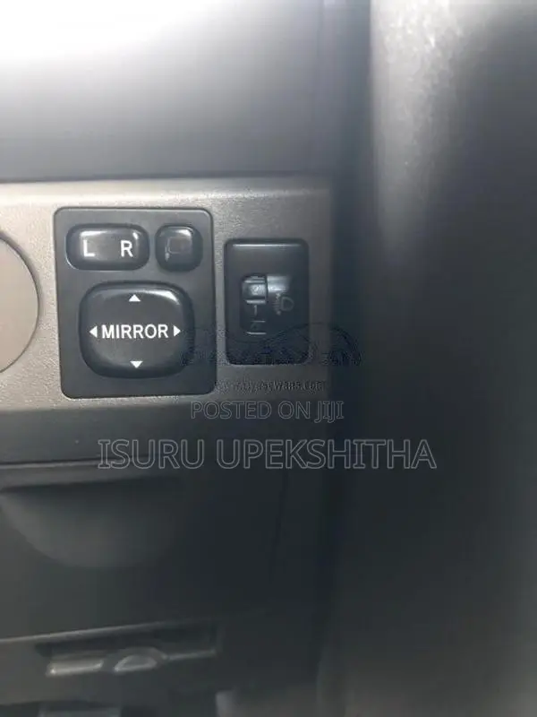 Toyota Vitz 2008 Car (Used)