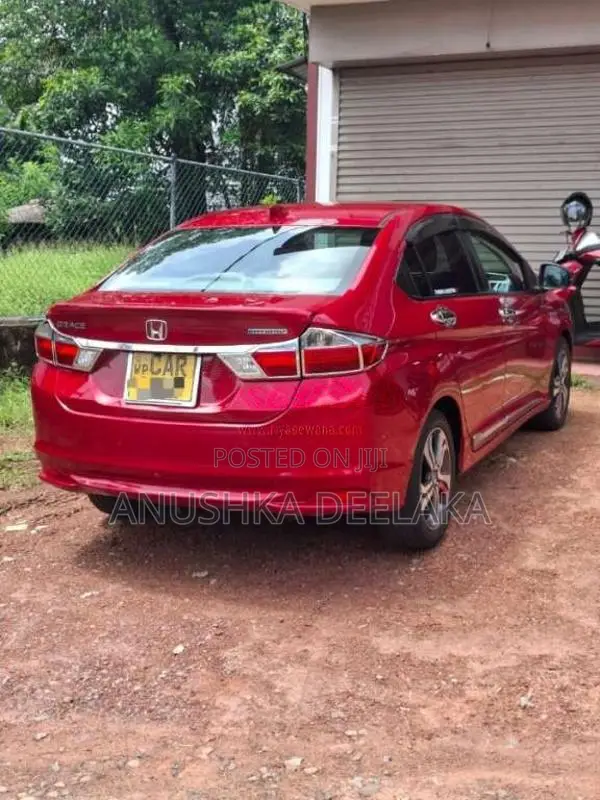 Honda Grace 2016 Car (Used)