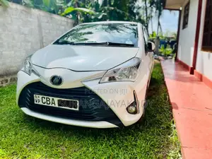 Toyota Vitz 2018 Car (Used)