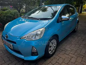 Toyota Aqua 2012 Car (Used)