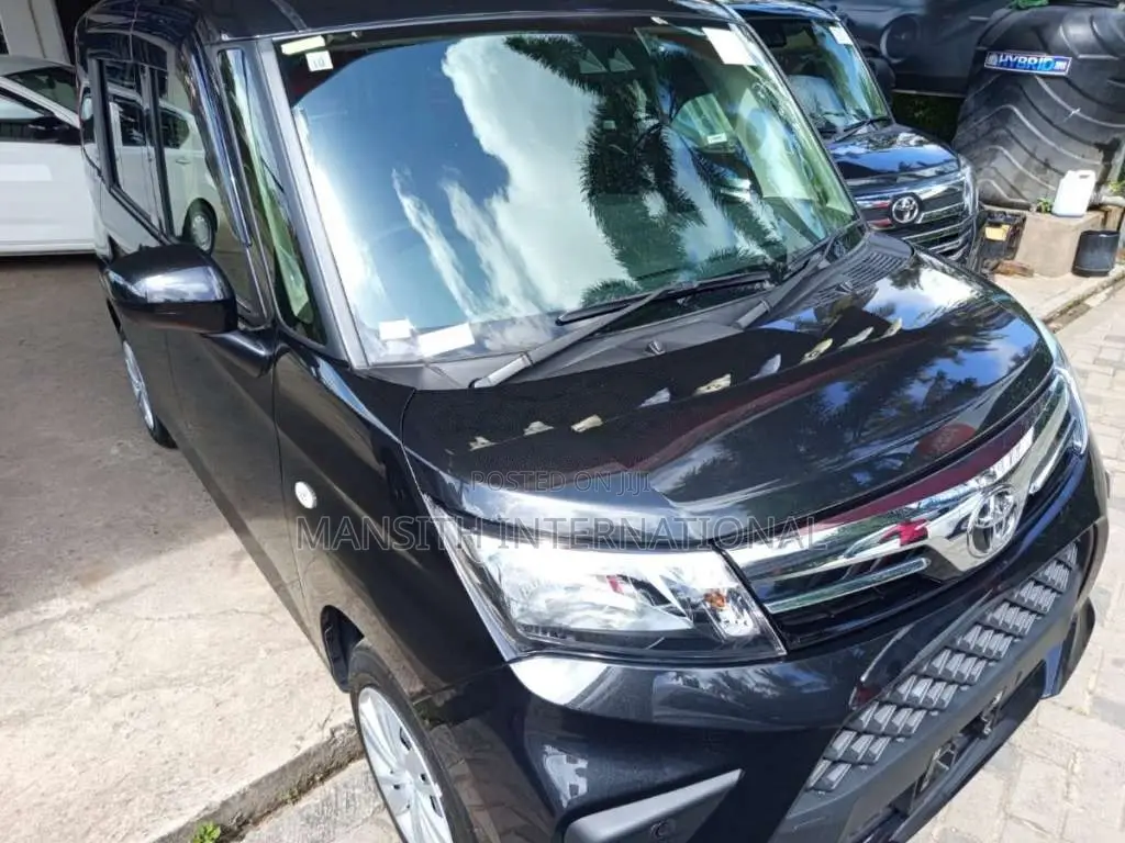 Toyota Roomy 2023 Car Unregistered (Recondition)