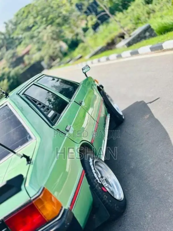 Mitsubishi Lancer Box 1980 Car (Used)