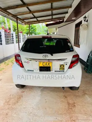 Toyota Vitz JEWELA 2015 Car (Used)