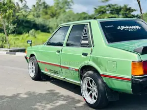 Mitsubishi Lancer Box 1980 Car (Used)